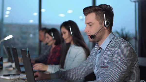 A solicitor provides guidance to an attorney over the phone