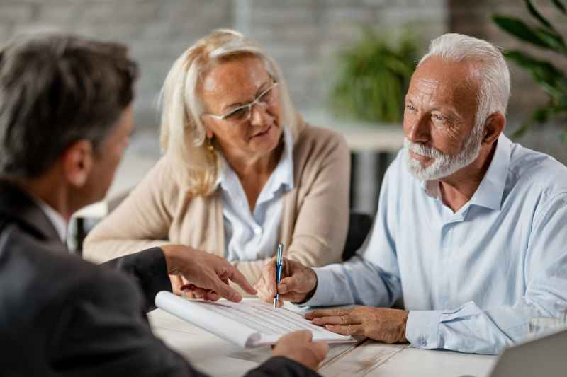 An elderly couple consult a solicitor on probate